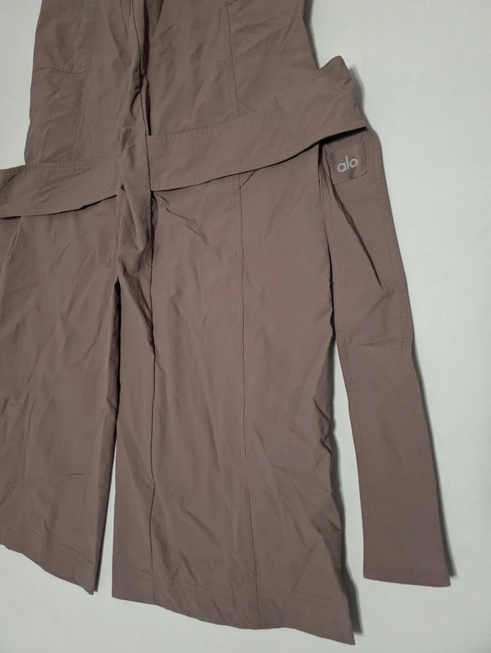 Alo XXS High Waisted Voyager Trousers Mushroom